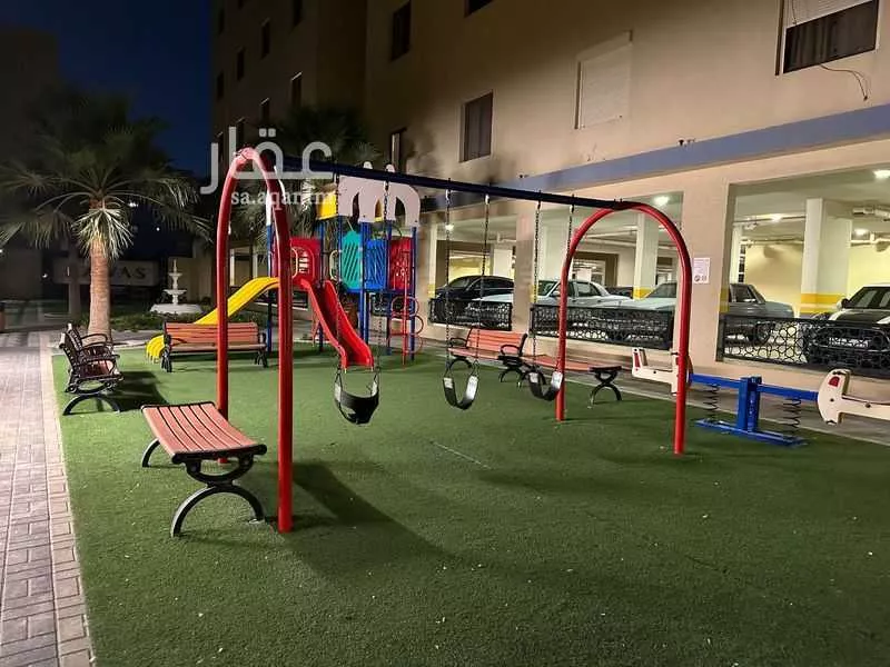 3 bedroom apartment in Al Qusur 5