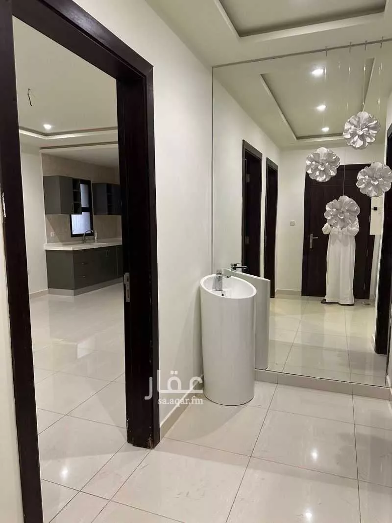 3 bedroom apartment in Al Qusur 7