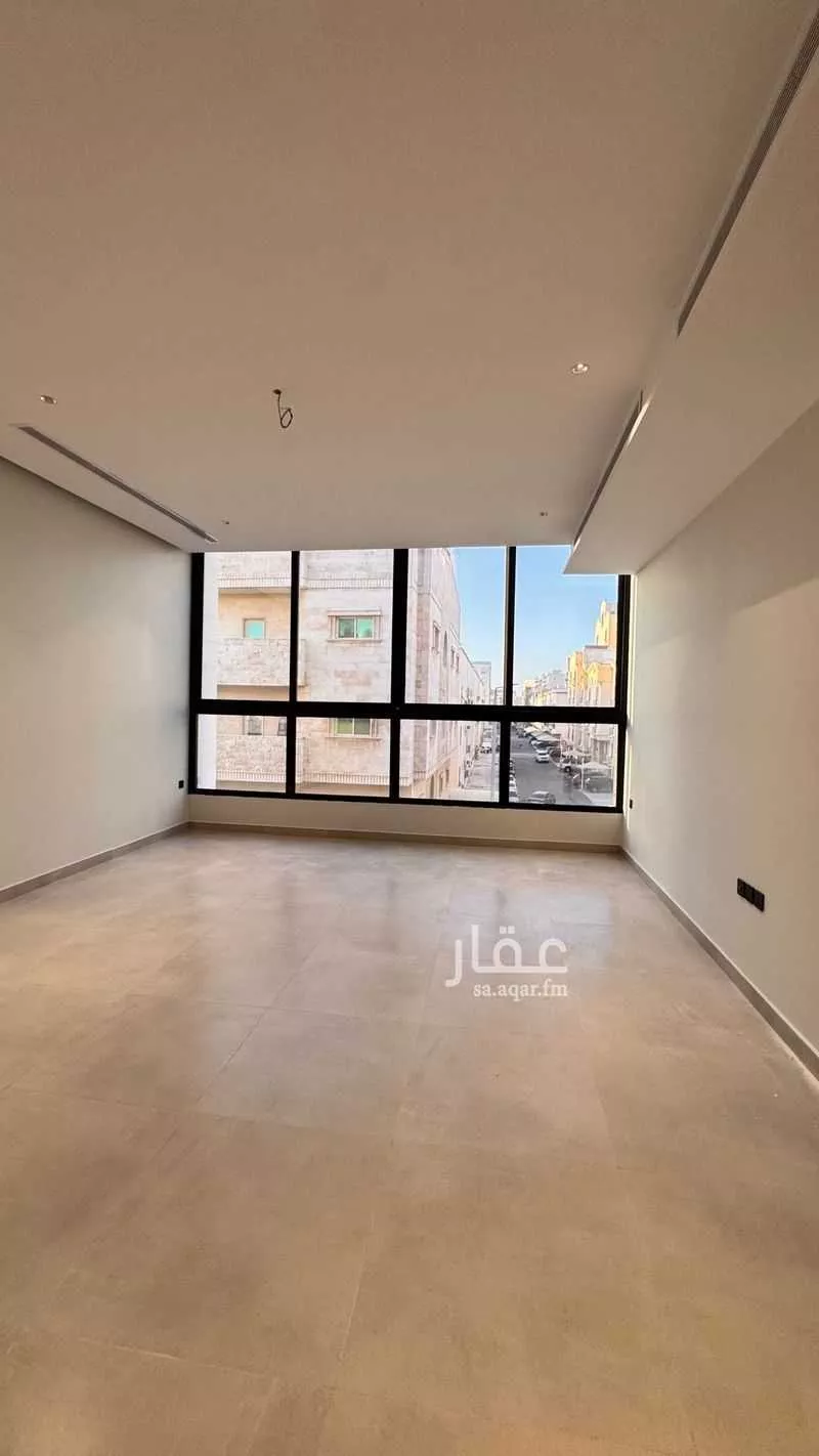 6 bedroom apartment in Al Rawdah 10