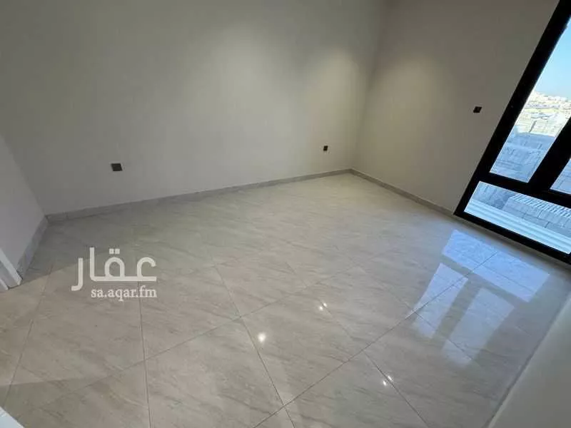 شقة 4 غرف في العارض 4