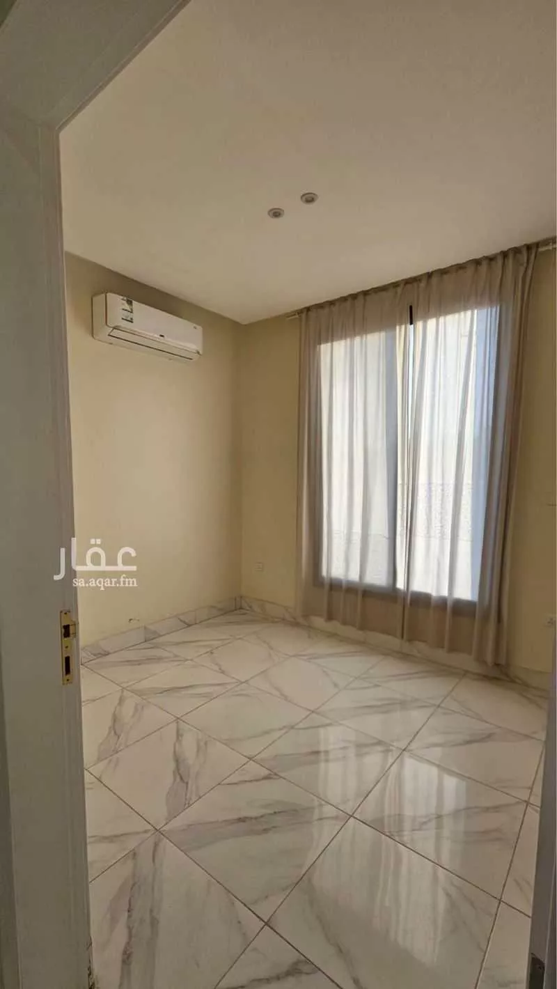 3 bedroom apartment in Al Malqa 5