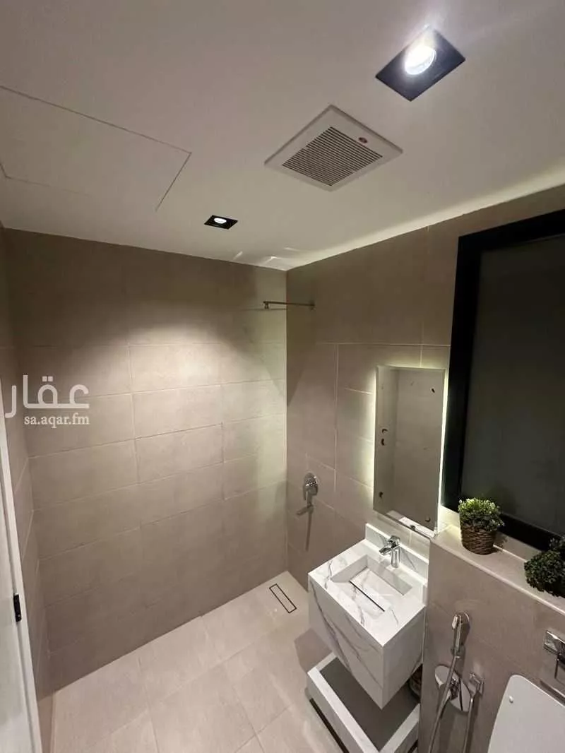 1 bedroom apartment in Granada 6