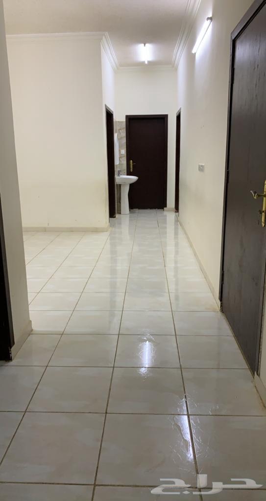 شقة 3 غرف في الرمال 5