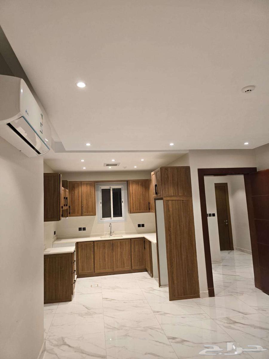 شقة 3 غرف في النرجس 1