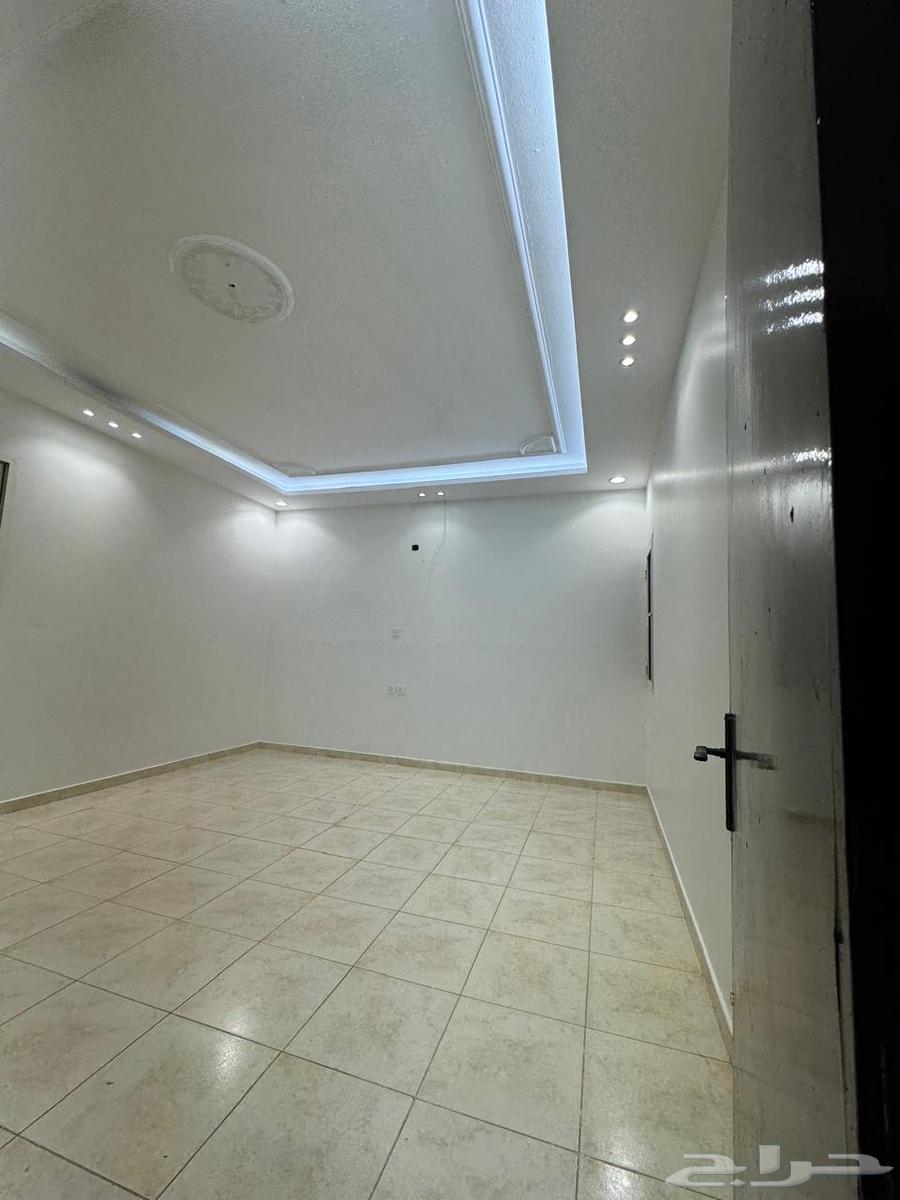 شقة 2 غرف في الخليج 1