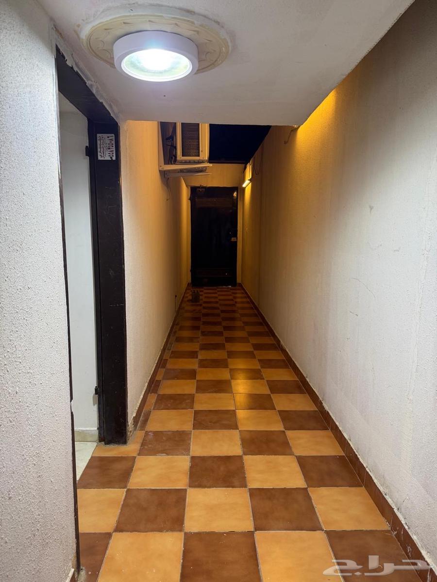 شقة 2 غرف في الخليج 4