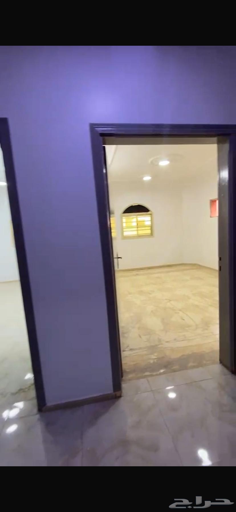 شقة 3 غرف في الرمال 5