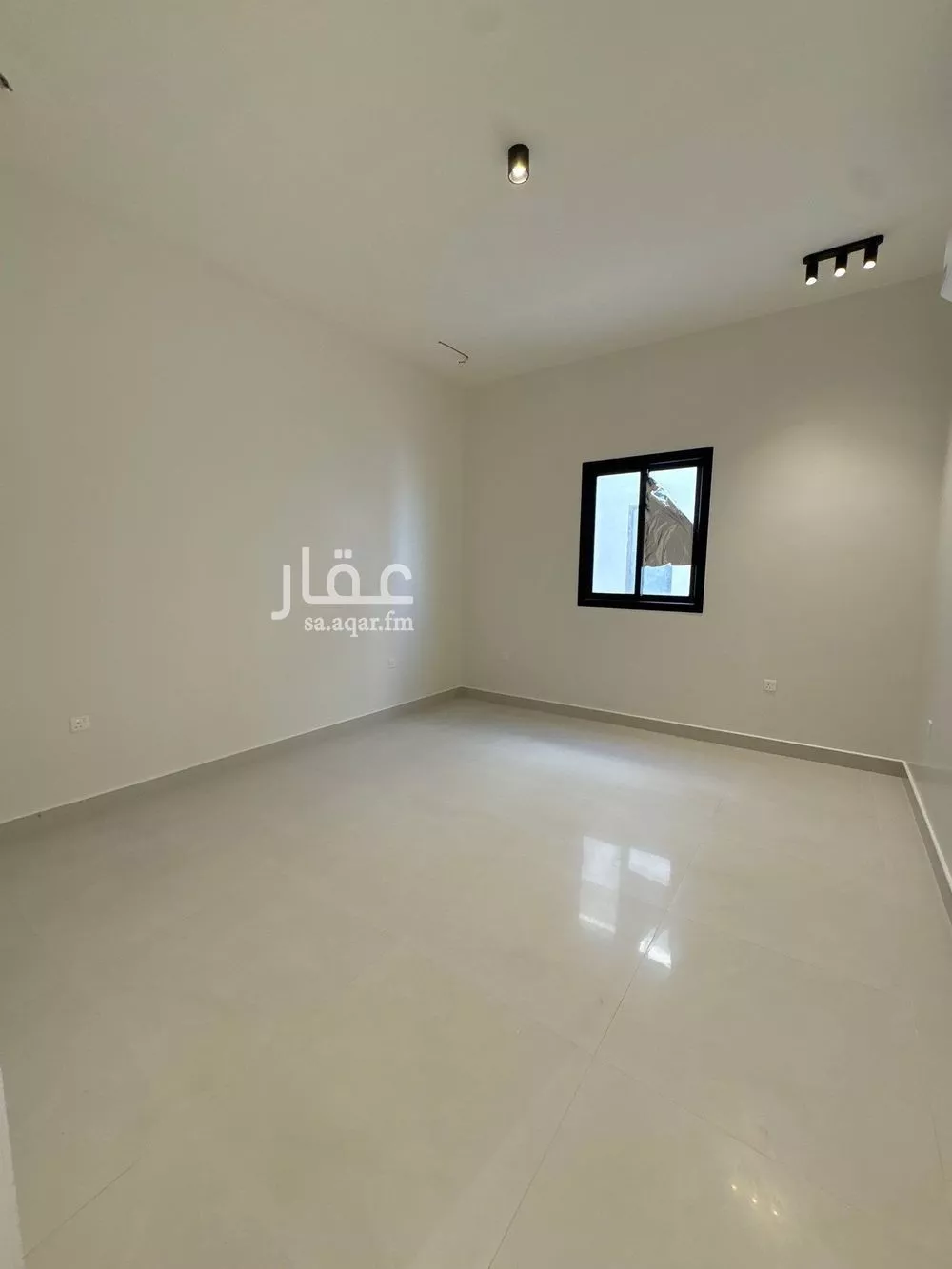دور 3 غرف في النرجس 10