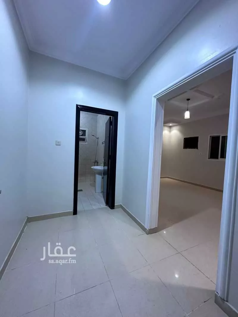 3 bedroom apartment in Ishbiliyah, Riyadh 9