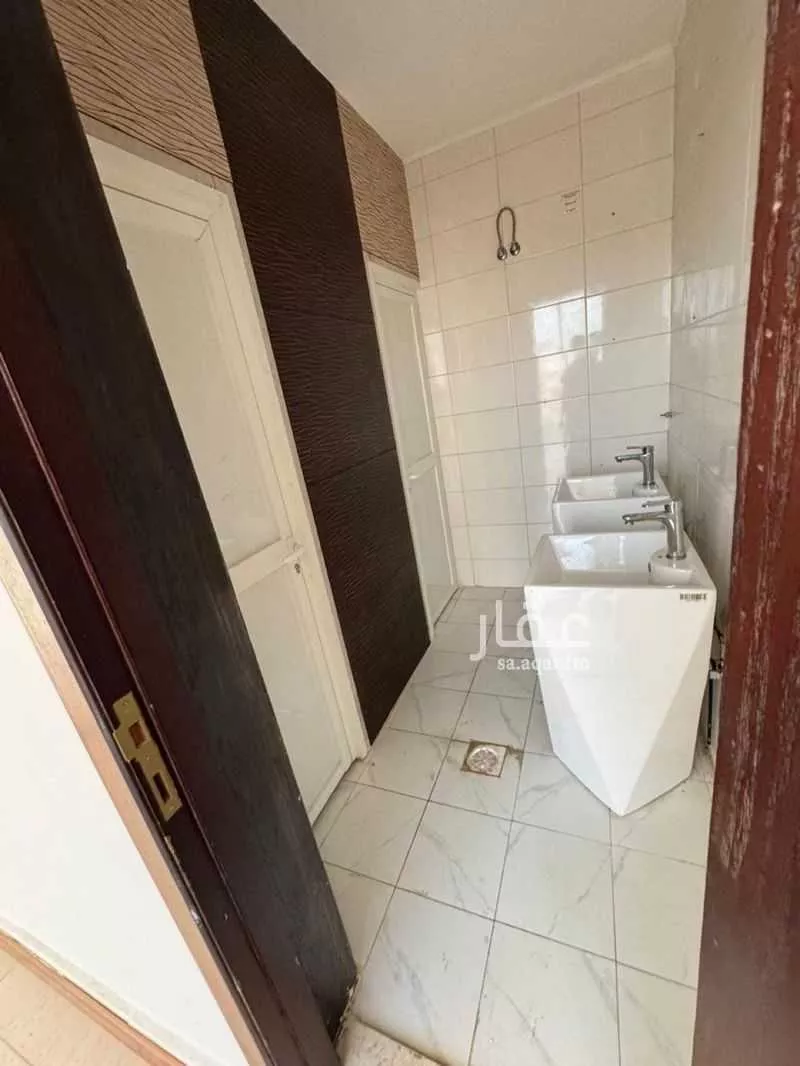 مكتب 80 م² في النعيم 1