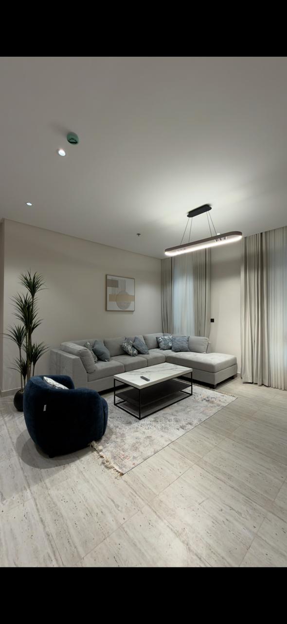 شقة 3 غرف في عرقة 1