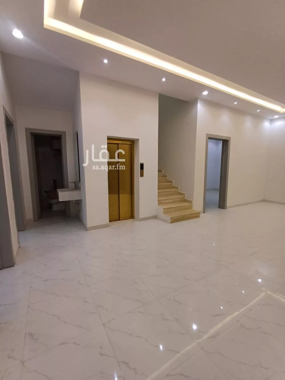 7 bedroom villa in Ash Sharq 12