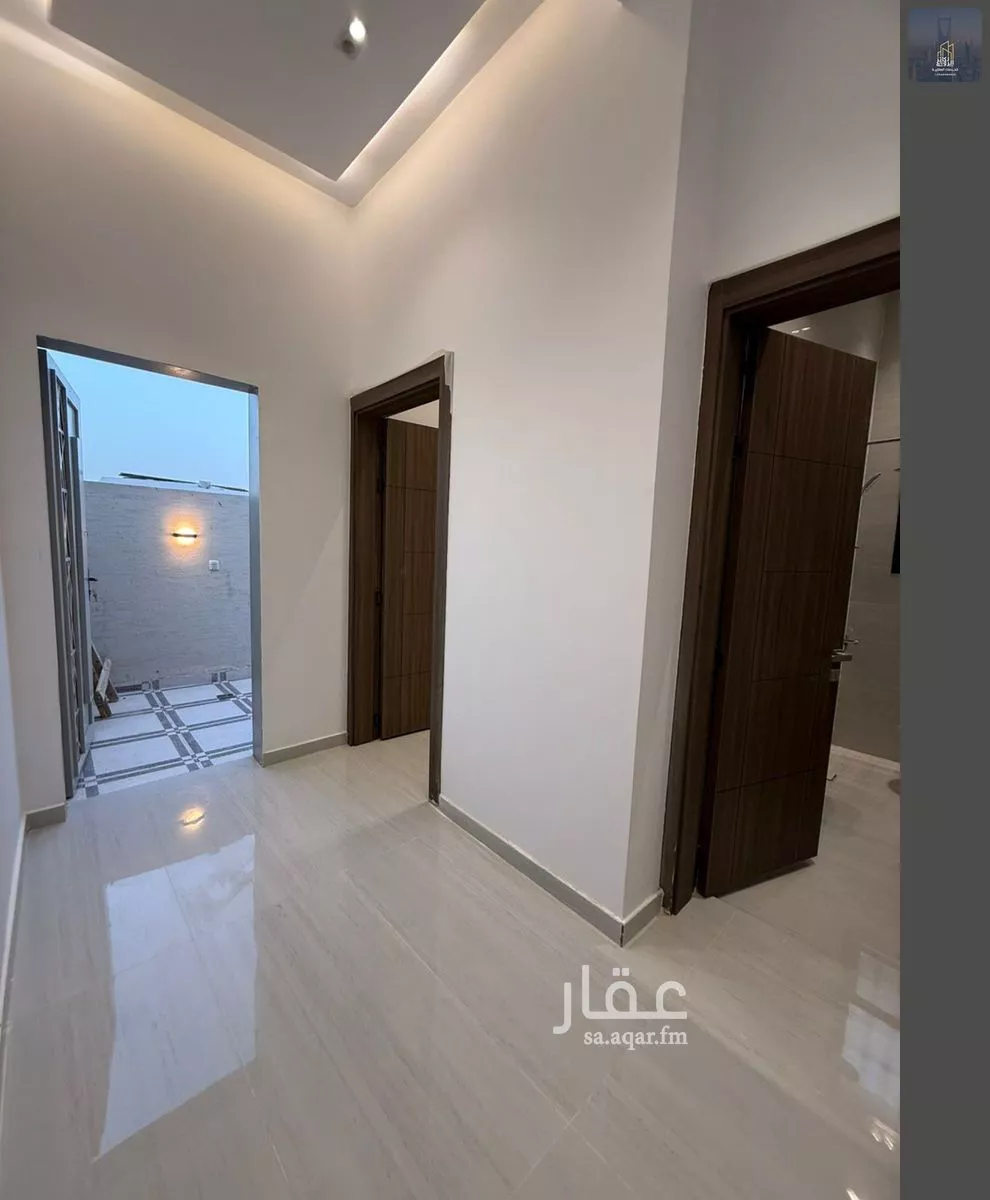 فيلا 7 غرف في النظيم 8