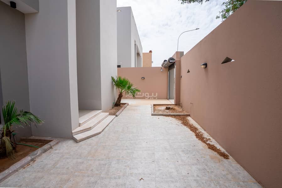 5 bedroom villa in Al Zahra, Riyadh 14