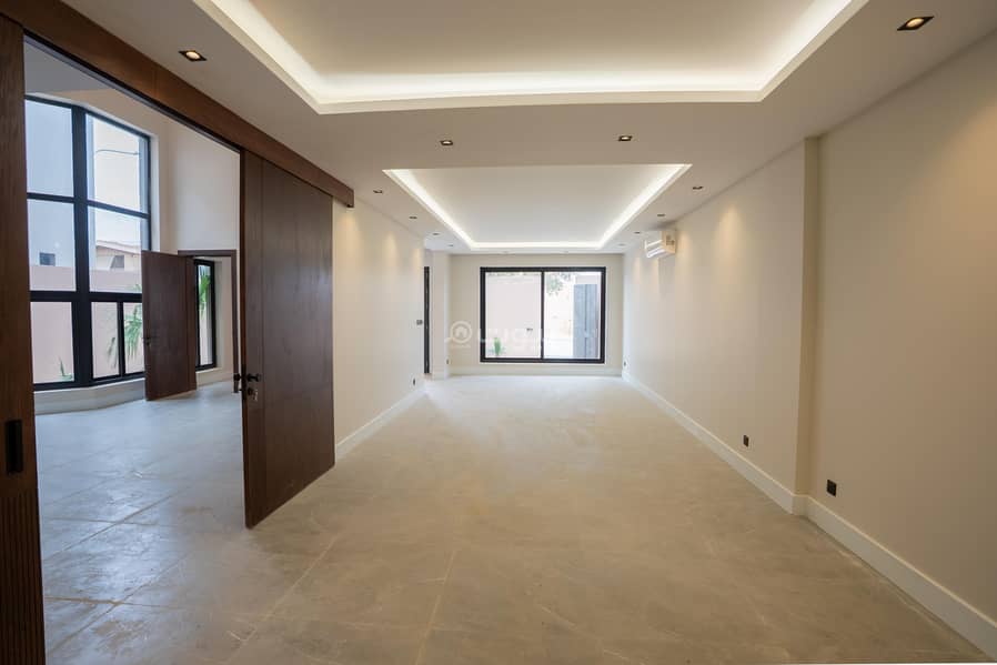 5 bedroom villa in Al Zahra, Riyadh 35