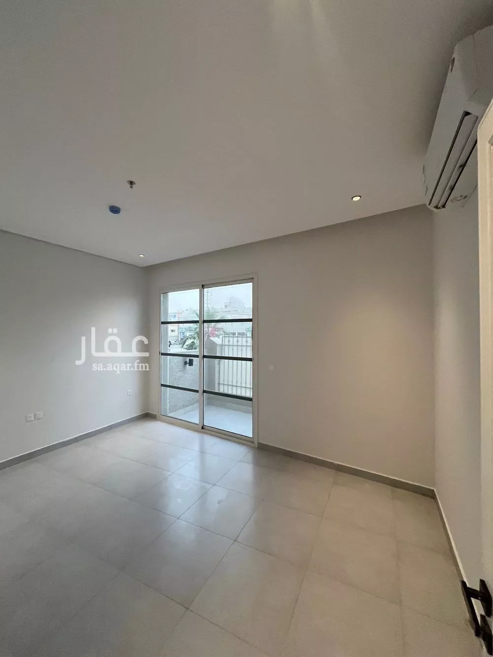 3 bedroom apartment in Al Malqa 16