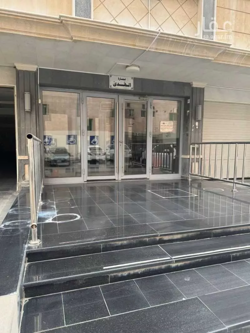 شقة 5 غرف في الشرفية 2