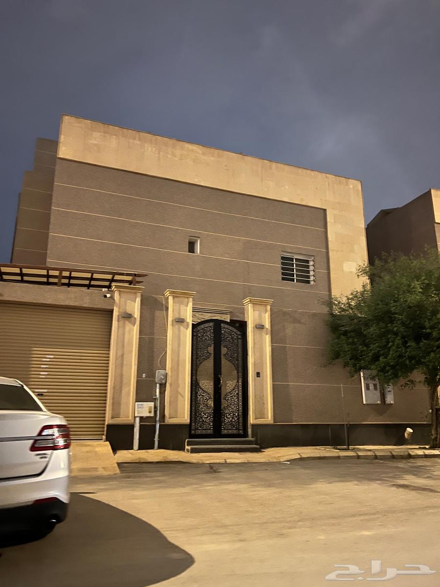 فيلا 6 غرف في العارض 1