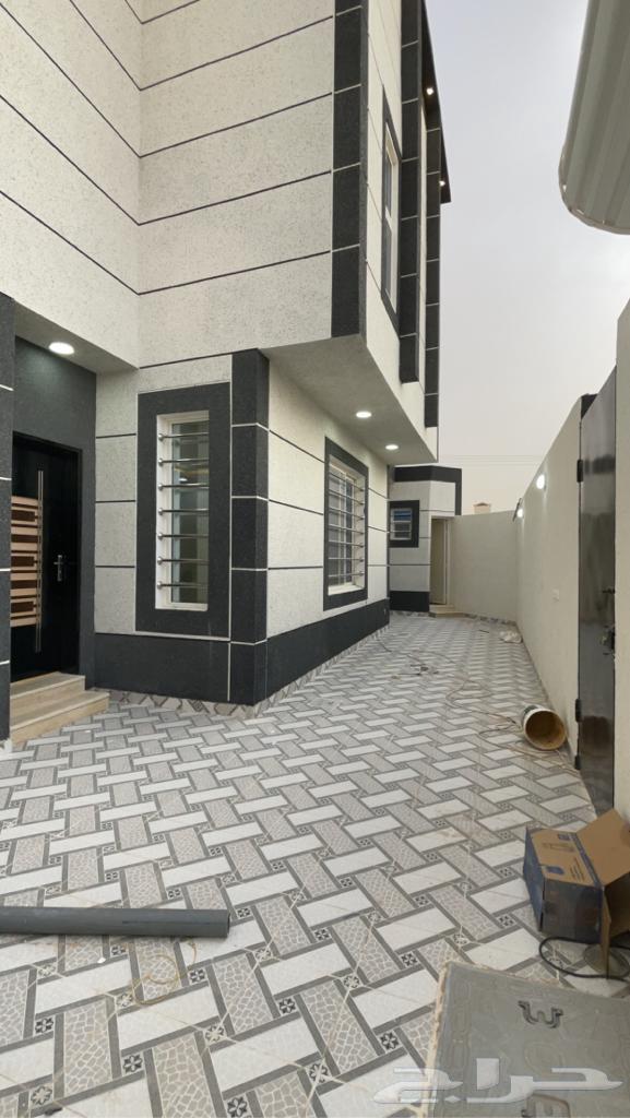 فيلا 7 غرف في الروابي 2