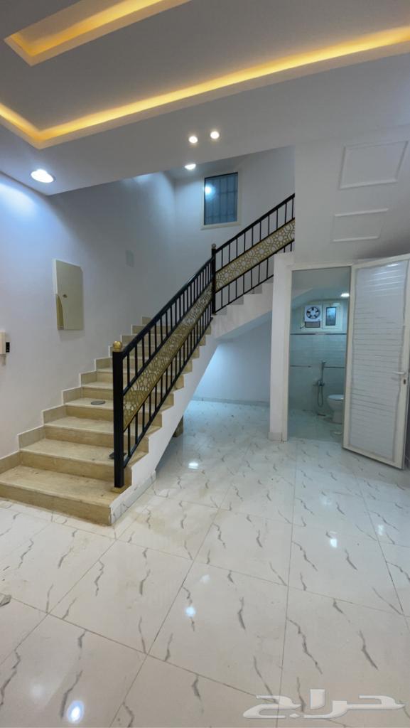 فيلا 7 غرف في الروابي 5