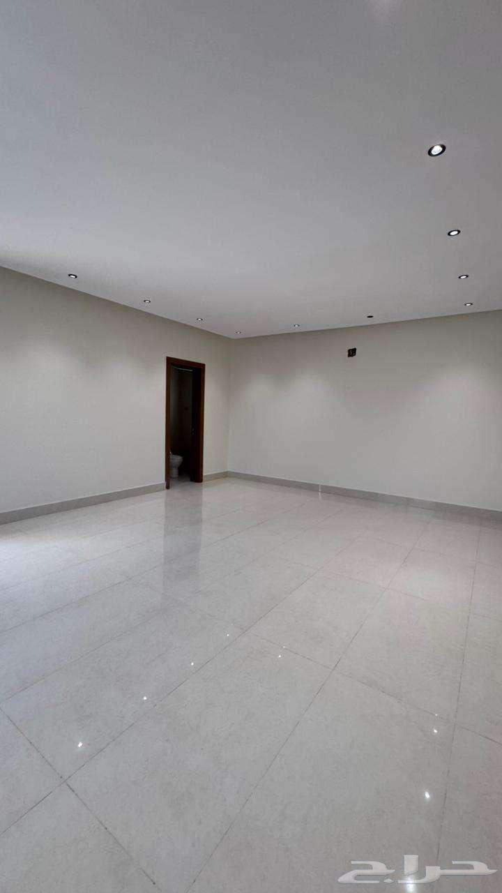 9 bedroom villa in Al Rimal 16