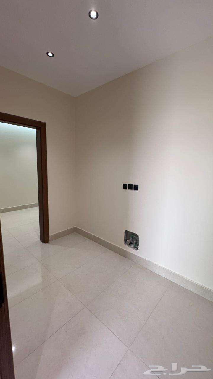 9 bedroom villa in Al Rimal 17