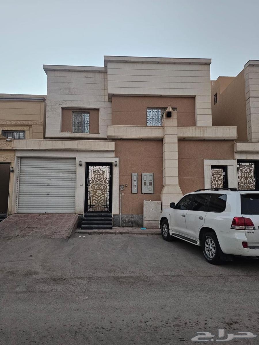 فيلا 9 غرف في الرمال