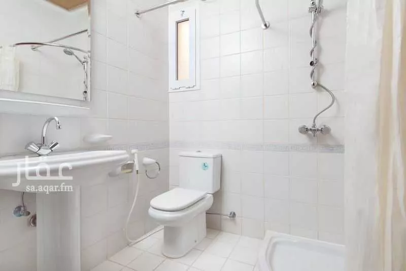 شقة 1 غرف في الرويس 4