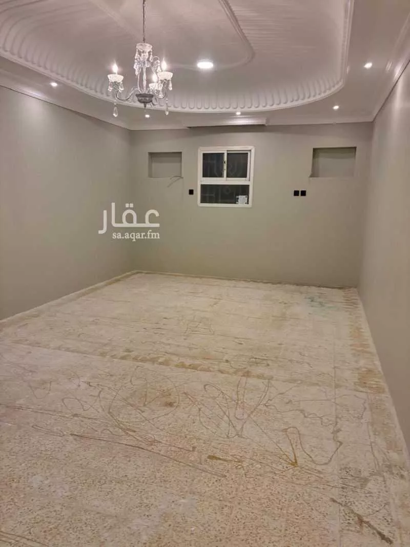 3 bedroom floor in King Faisal 3