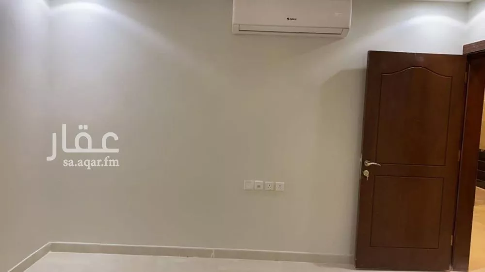 دور 5 غرف في الملقا 4