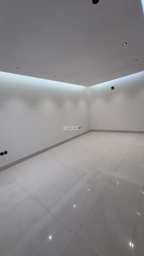 8 bedroom villa in Al Rimal 6