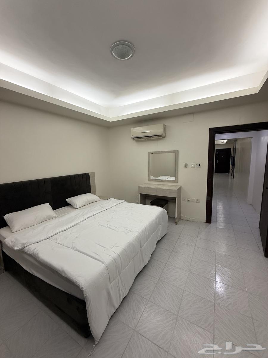 شقة 2 غرف في المرجان 4