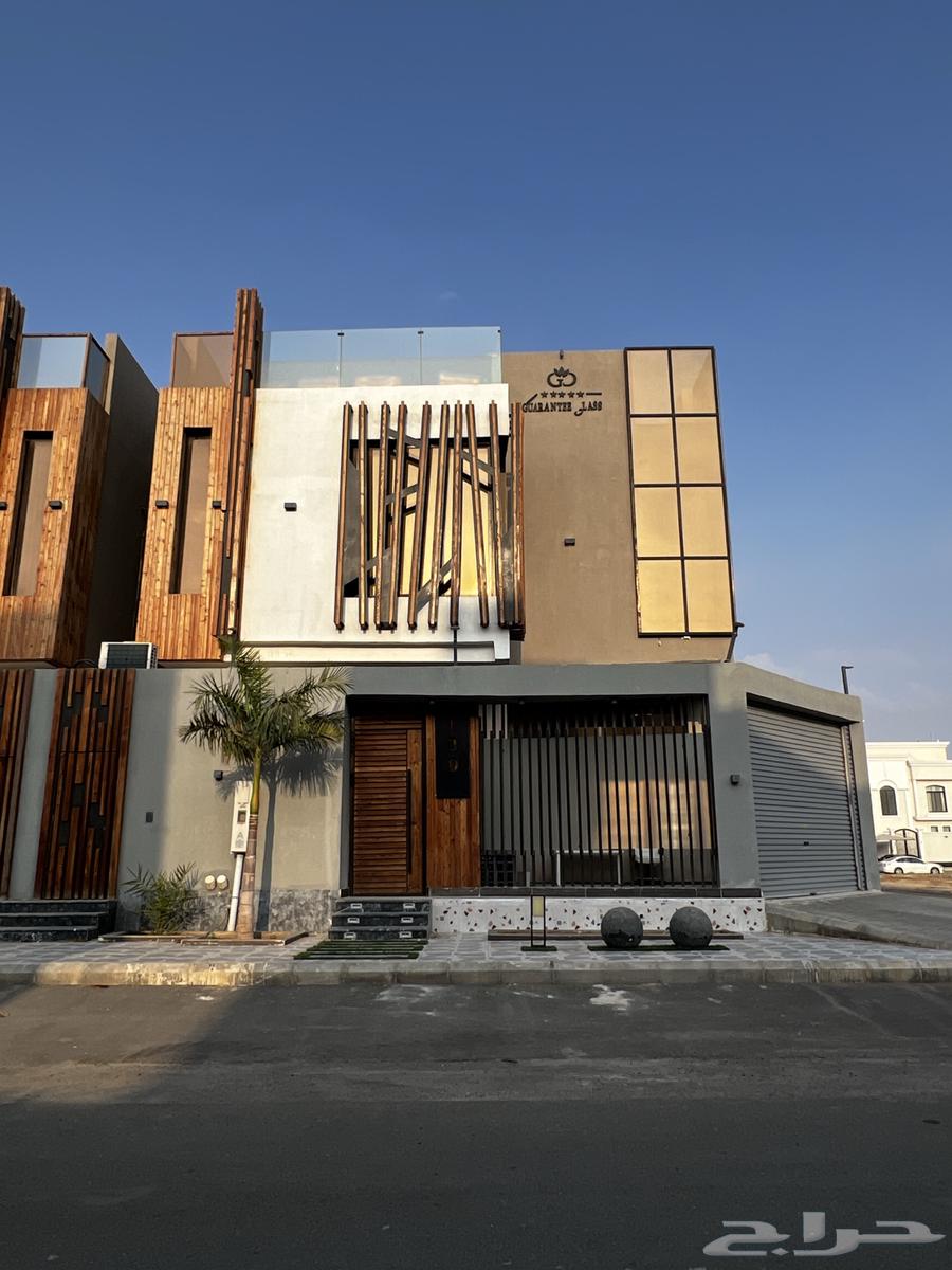 فيلا 6 غرف في الزمرد 1