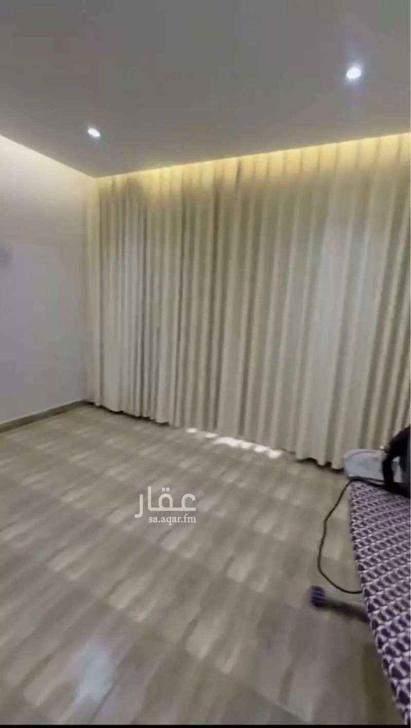 فيلا 5 غرف في العارض 14