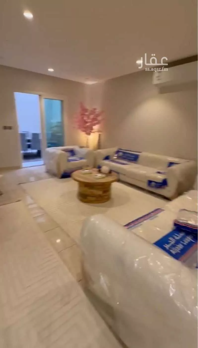 فيلا 5 غرف في العارض 4