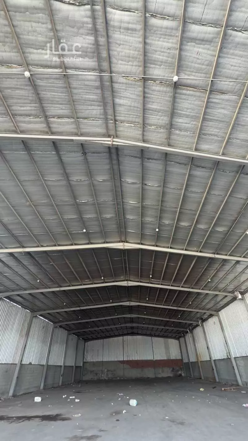 مستودع 9566 م² في الاميرعبدالمجيد 1