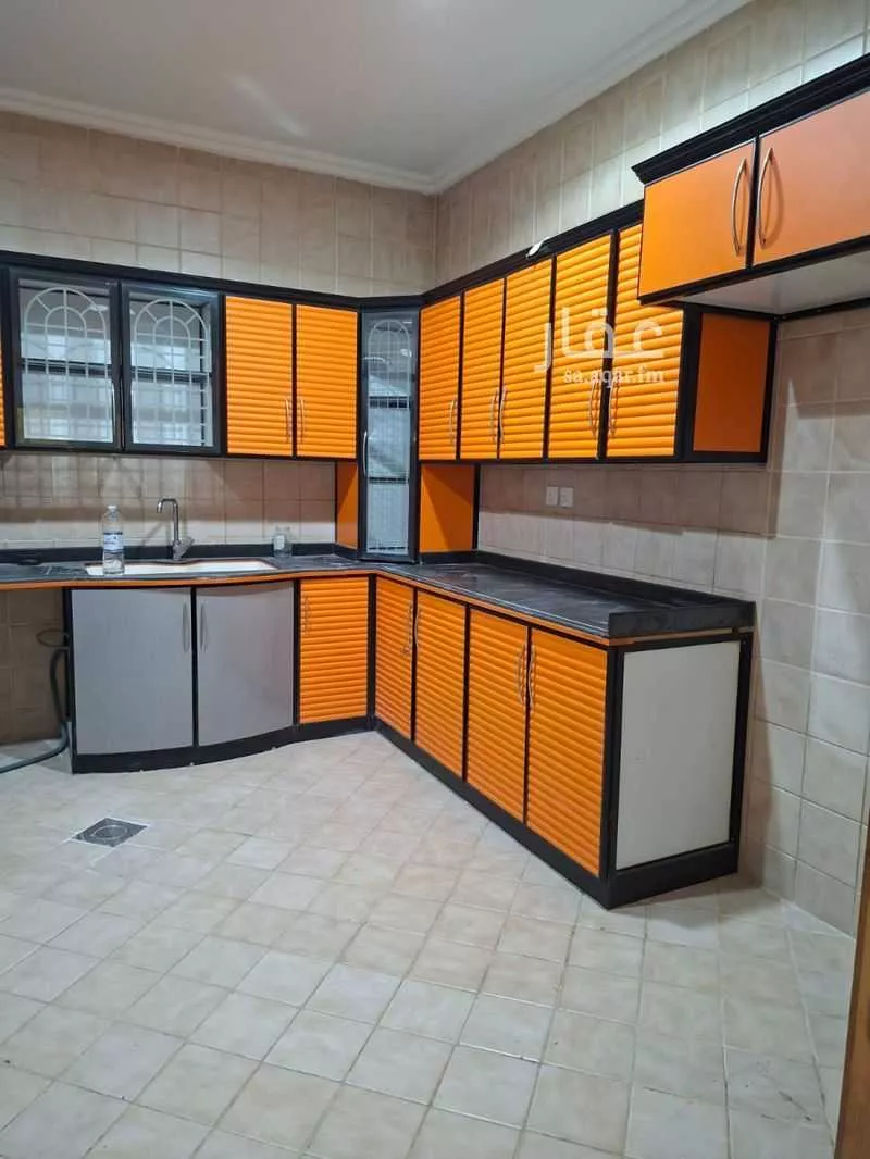 شقة 3 غرف في المروج 5