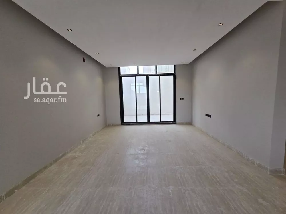 فيلا 5 غرف في الملك فيصل 4