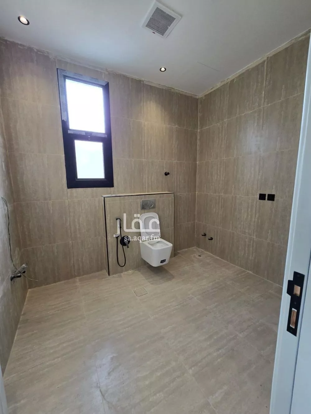 فيلا 5 غرف في الملك فيصل 5