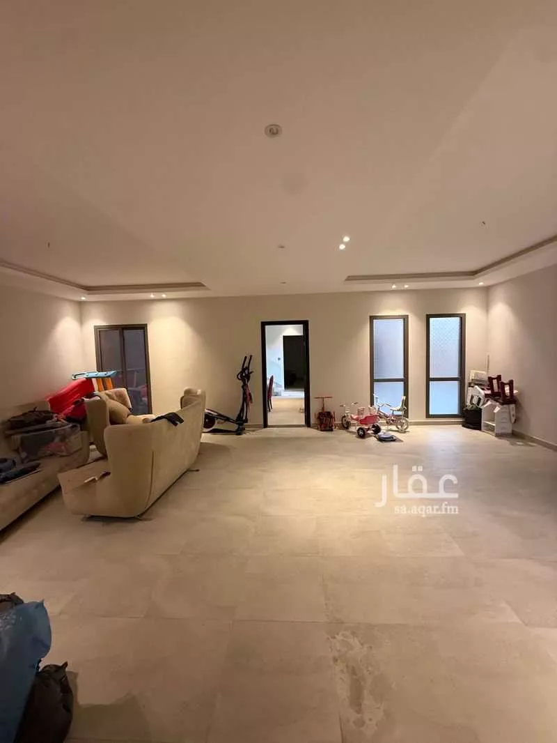 فيلا 5 غرف في عكاظ 3