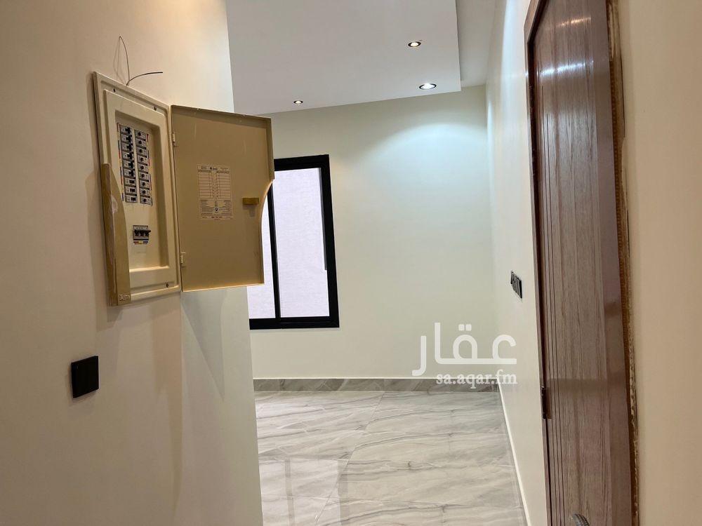 6 bedroom villa in Dhahrat Namar, Riyadh 5