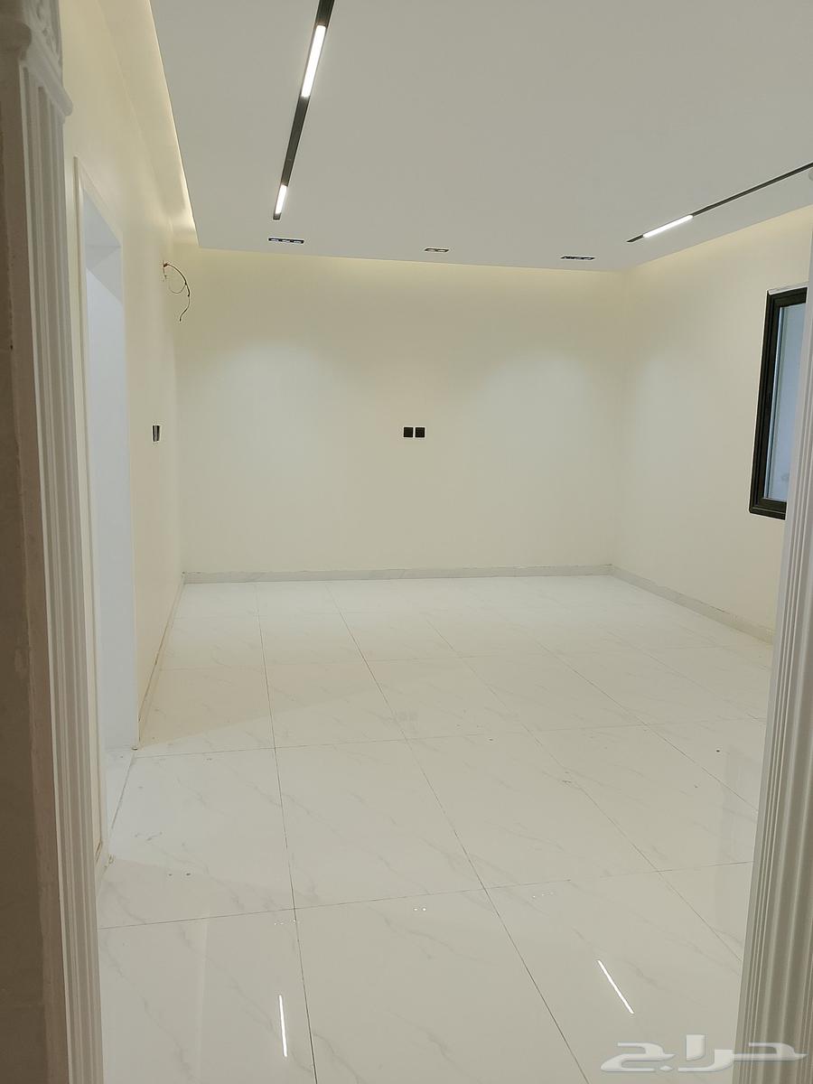 شقة 6 غرف في بدر 3