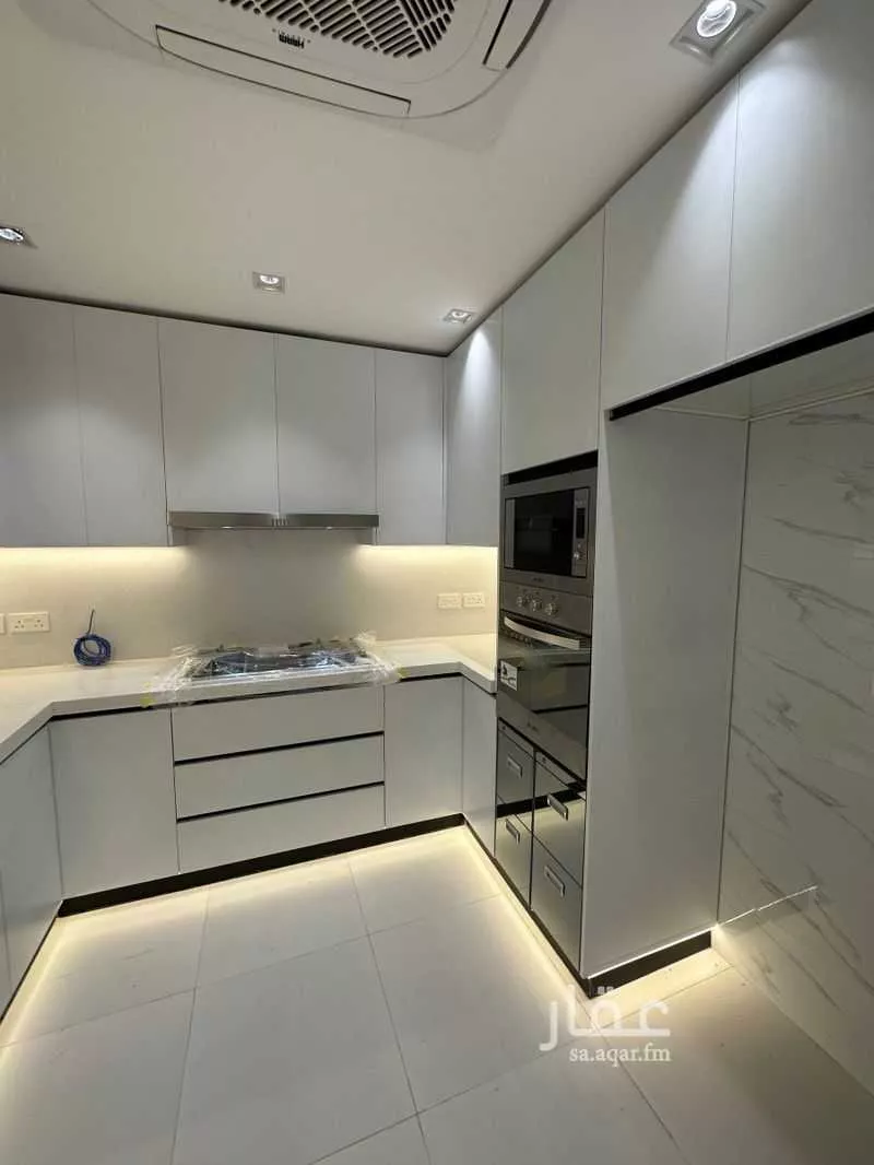 5 bedroom apartment in Al Malqa 7