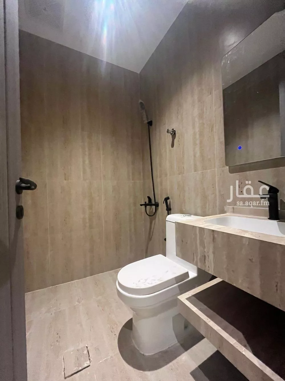 شقة 4 غرف في الندى 3