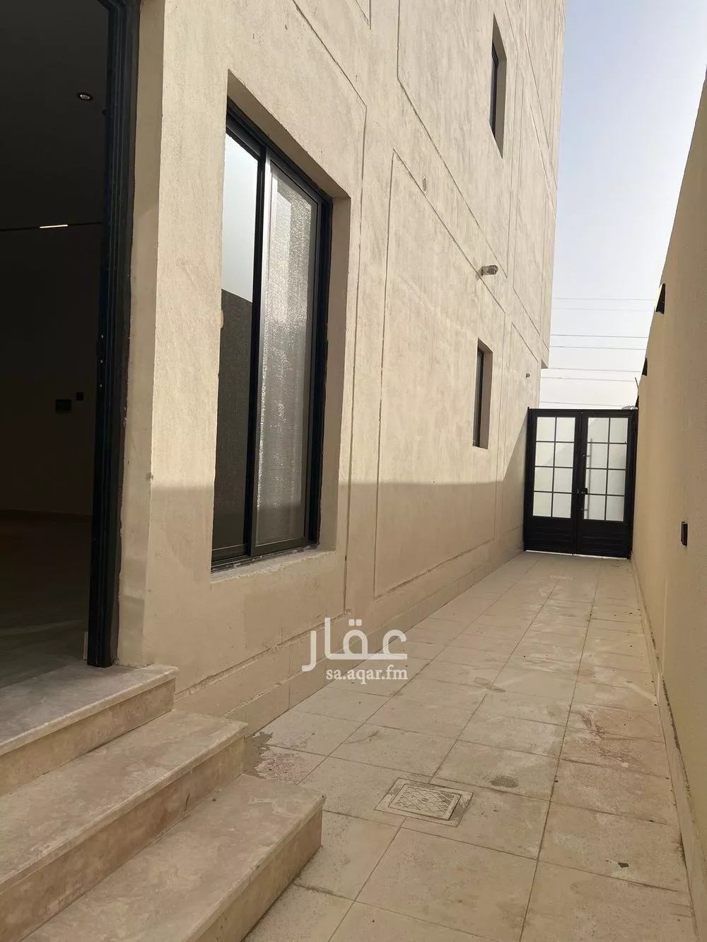 شقة 6 غرف في الندى 7