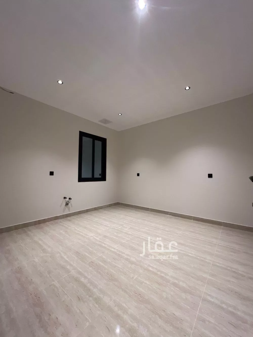 شقة 6 غرف في الندى 9