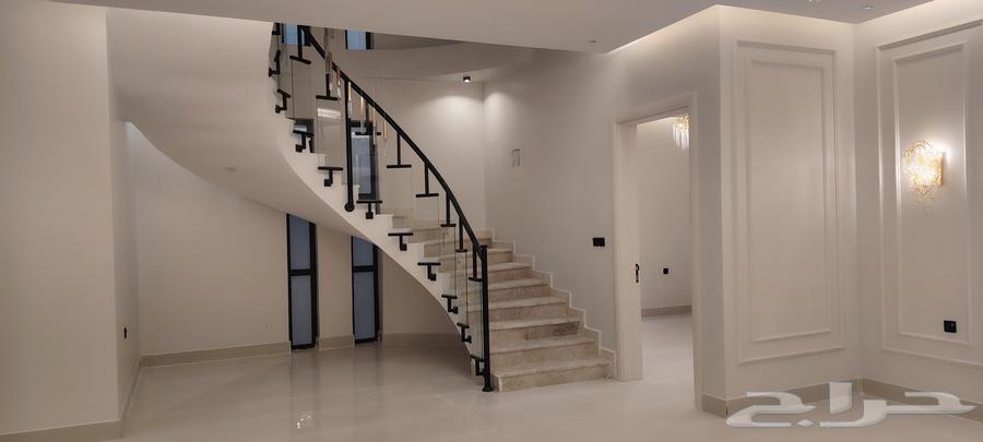 9 bedroom villa in As Sawari 12