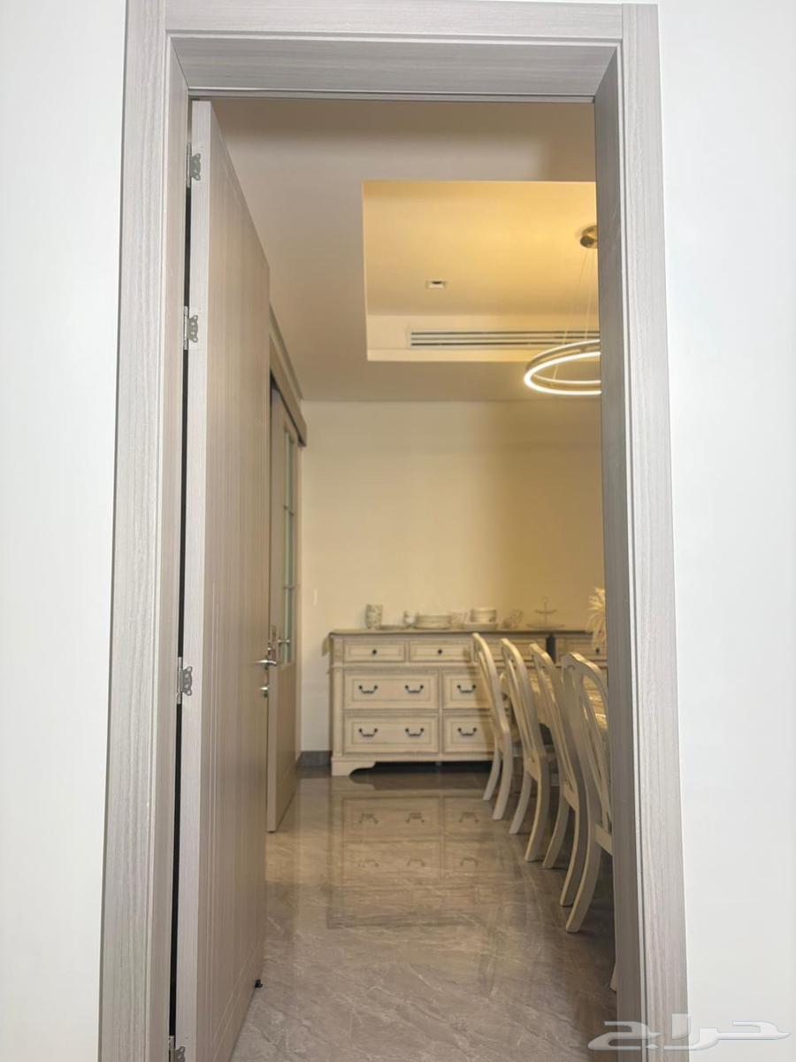 فيلا  في السيف 4