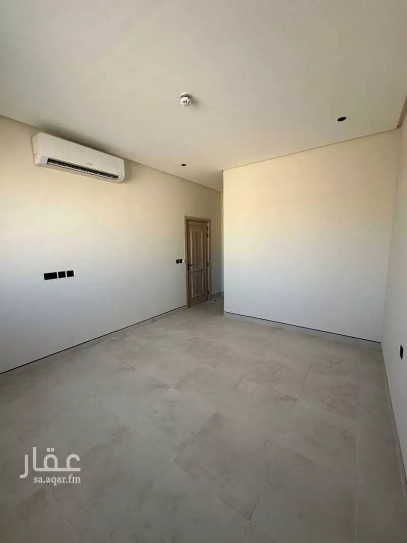 شقة 4 غرف في الشرق 10