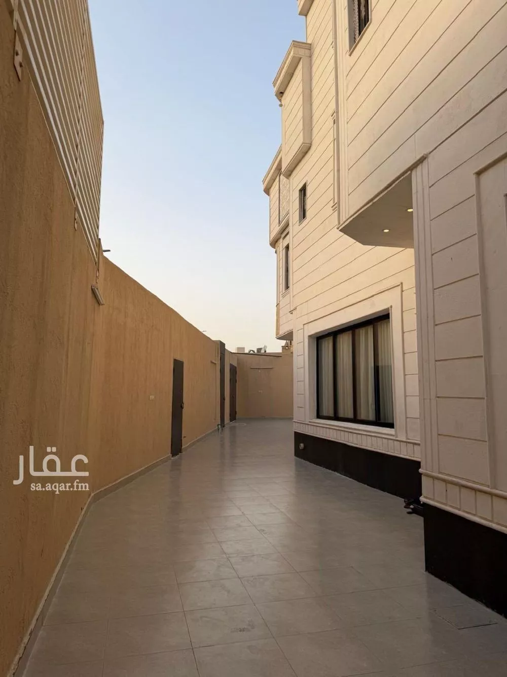 فيلا 15 غرف في الرمال 12